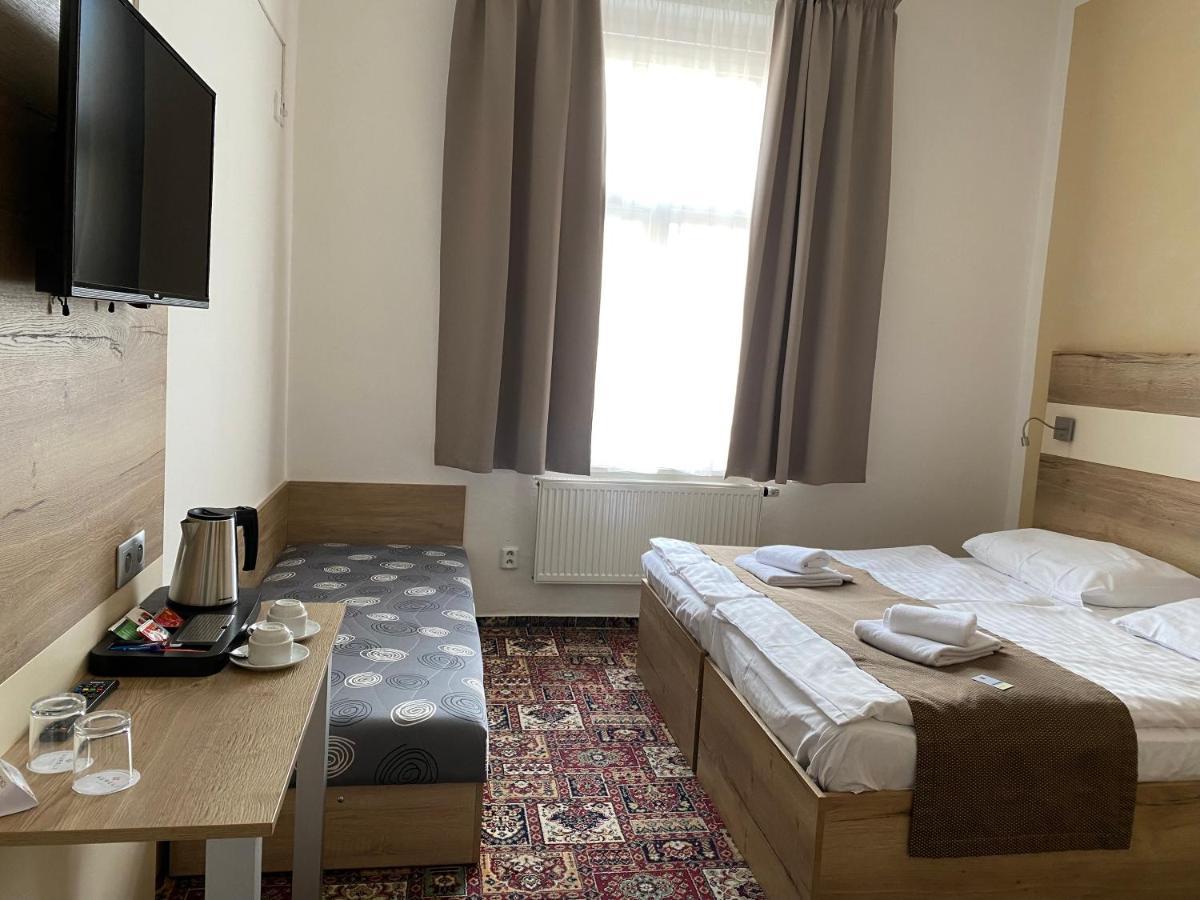 Deluxe Double Room,1194893851:JPEG