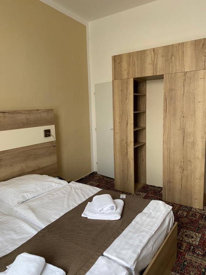 Deluxe Single Room,1194893050:JPEG