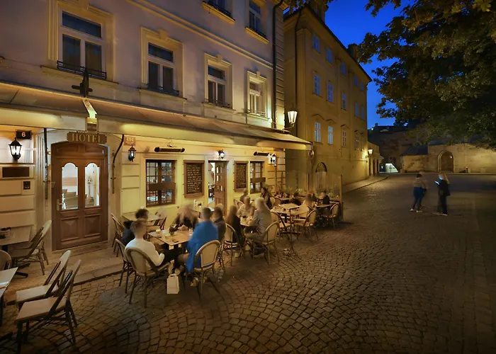 Hotel At The Golden Scissors Prag